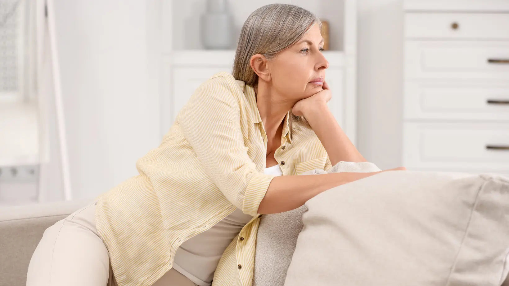 Vergeturi-si-menopauza-Schimbarile-hormonale-si-impactul-asupra-pielii RoyalRichRO
