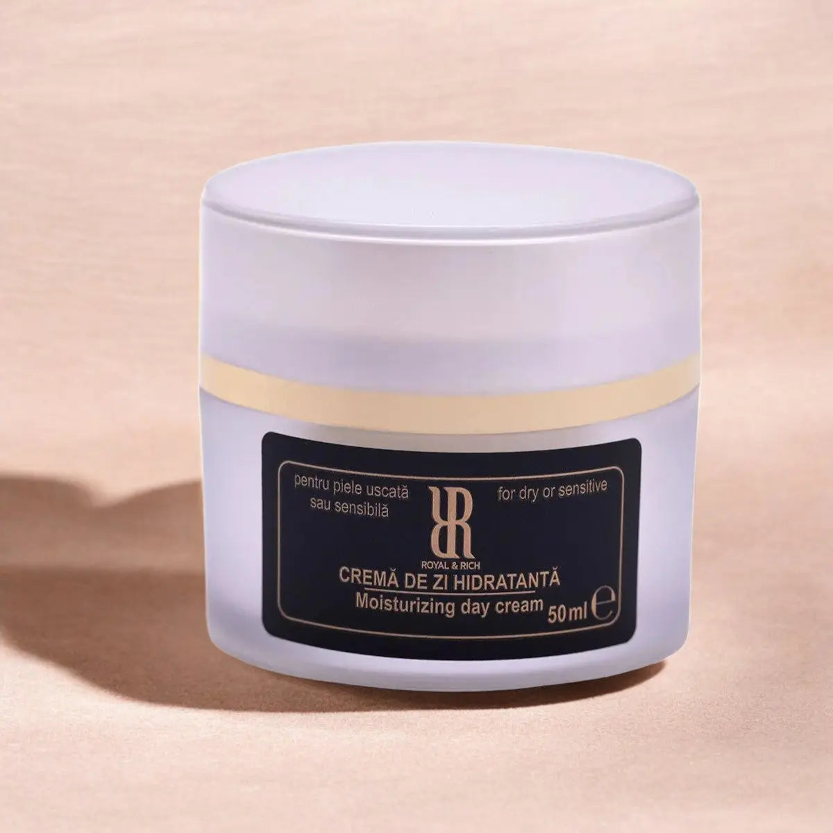 CREMĂ DE ZI HIDRATANTĂ PENTRU PIELE USCATĂ SAU SENSIBILĂ RoyalRichRO