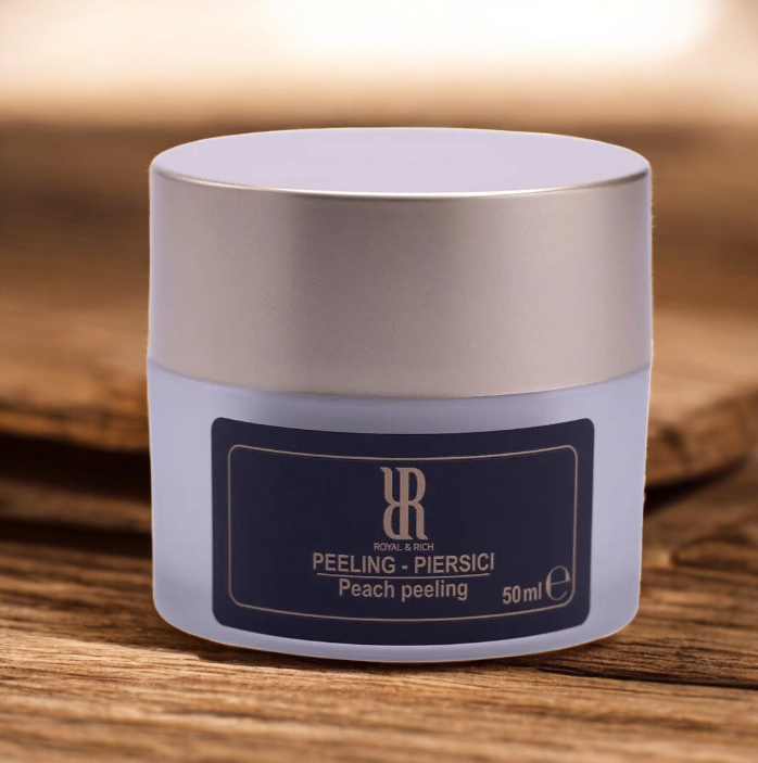 PEELING PIERSICI PENTRU TEN